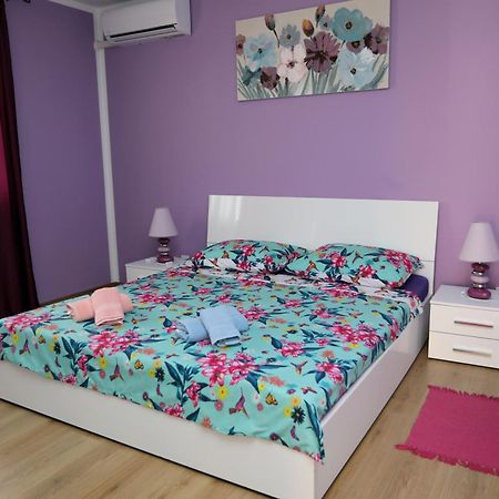 Apartman Modry Pola Esterno foto