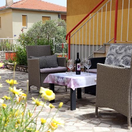Apartman Modry Pola Esterno foto