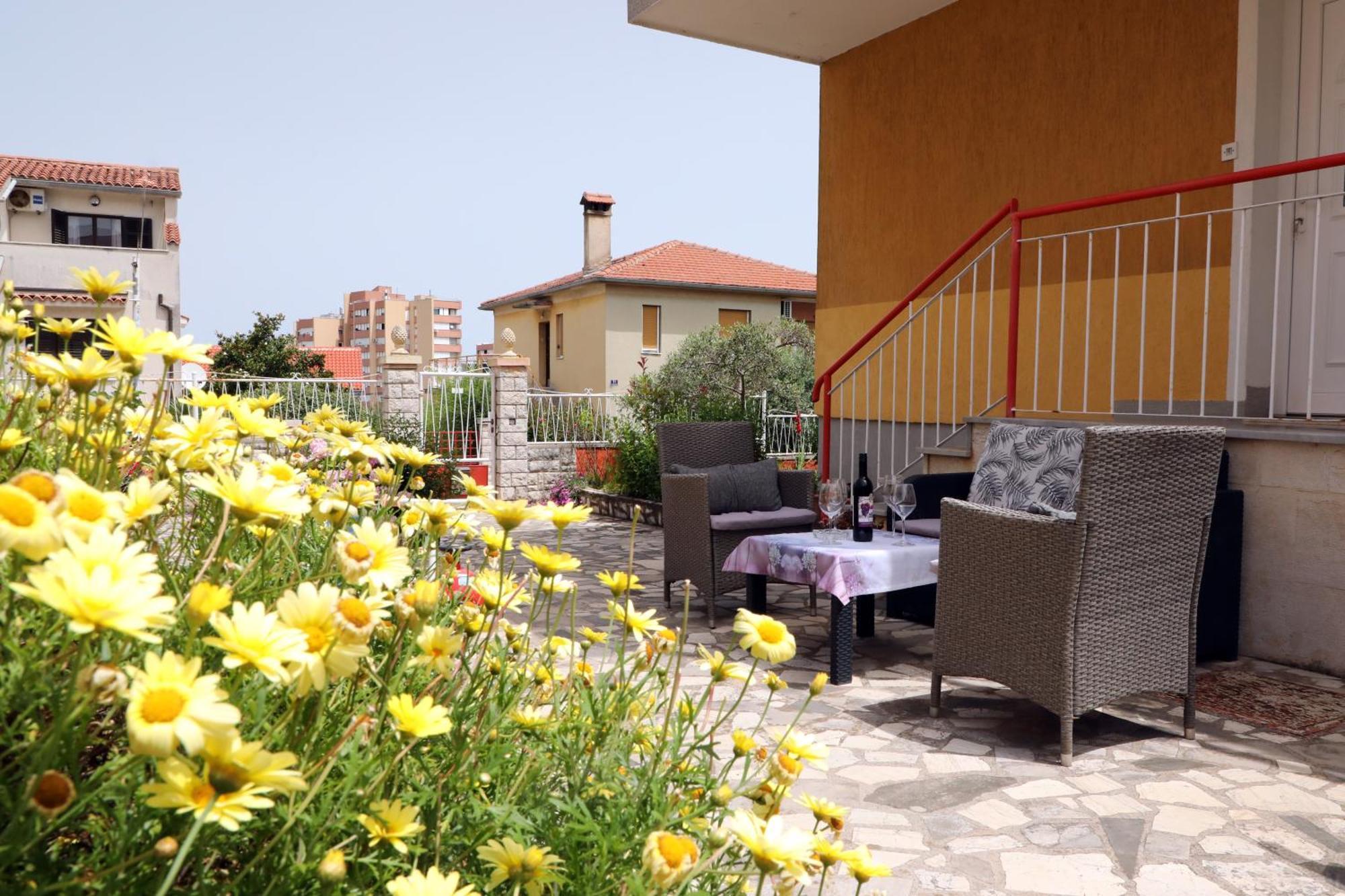 Apartman Modry Pola Esterno foto