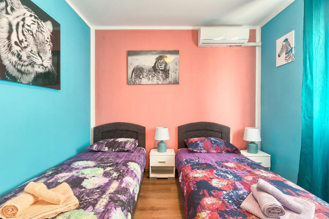 Apartman Modry Pola Esterno foto