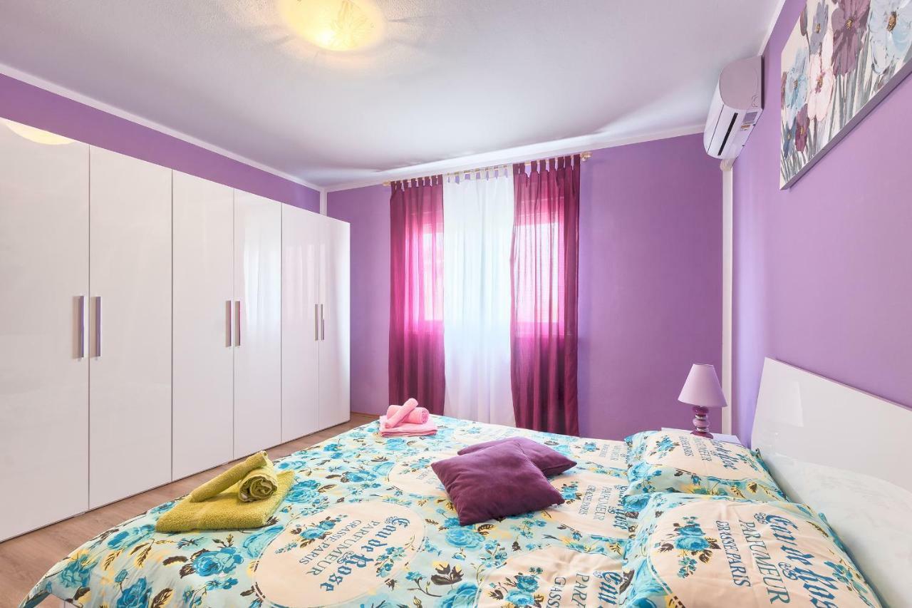 Apartman Modry Pola Esterno foto