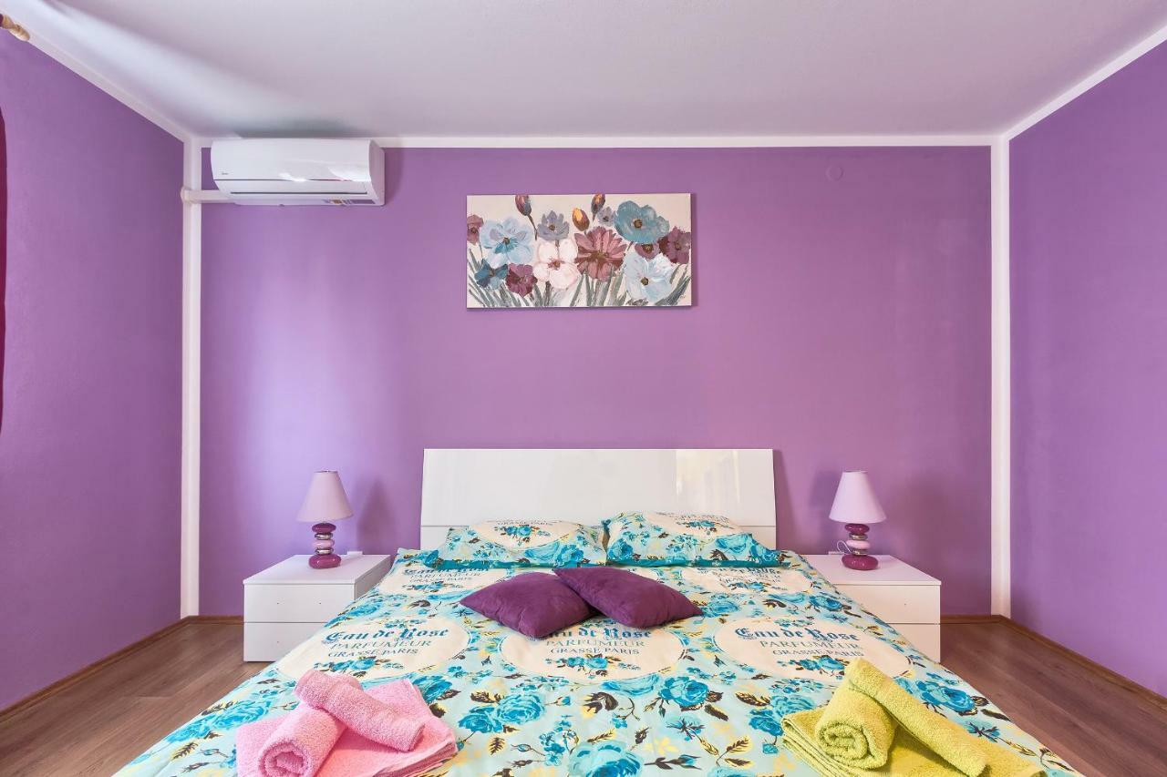 Apartman Modry Pola Esterno foto