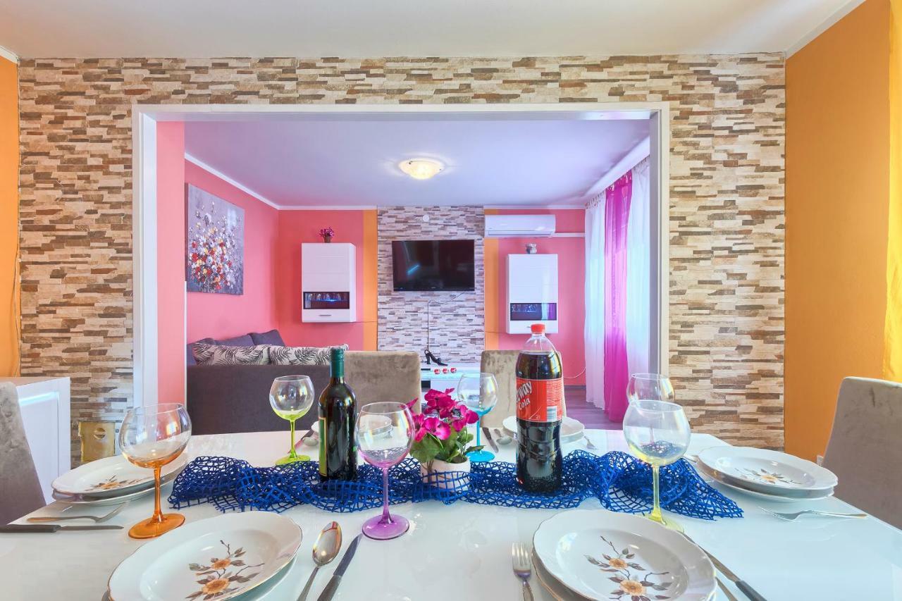 Apartman Modry Pola Esterno foto