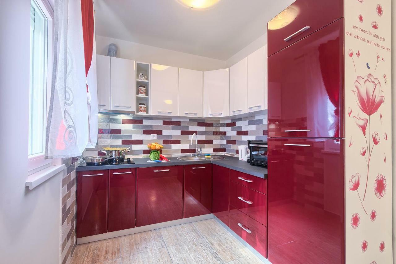 Apartman Modry Pola Esterno foto